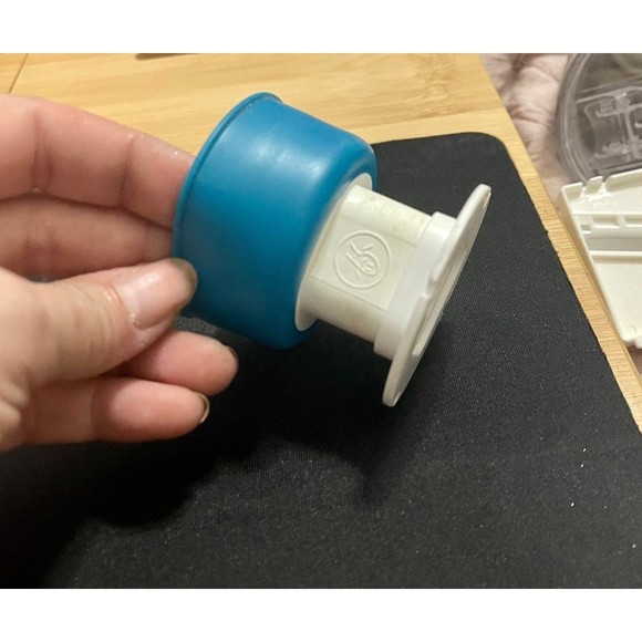 Set Of 2: Pre-Owned Quirky Powercurl Cord Wraps Mini POP Teal - Picture 5 of 9